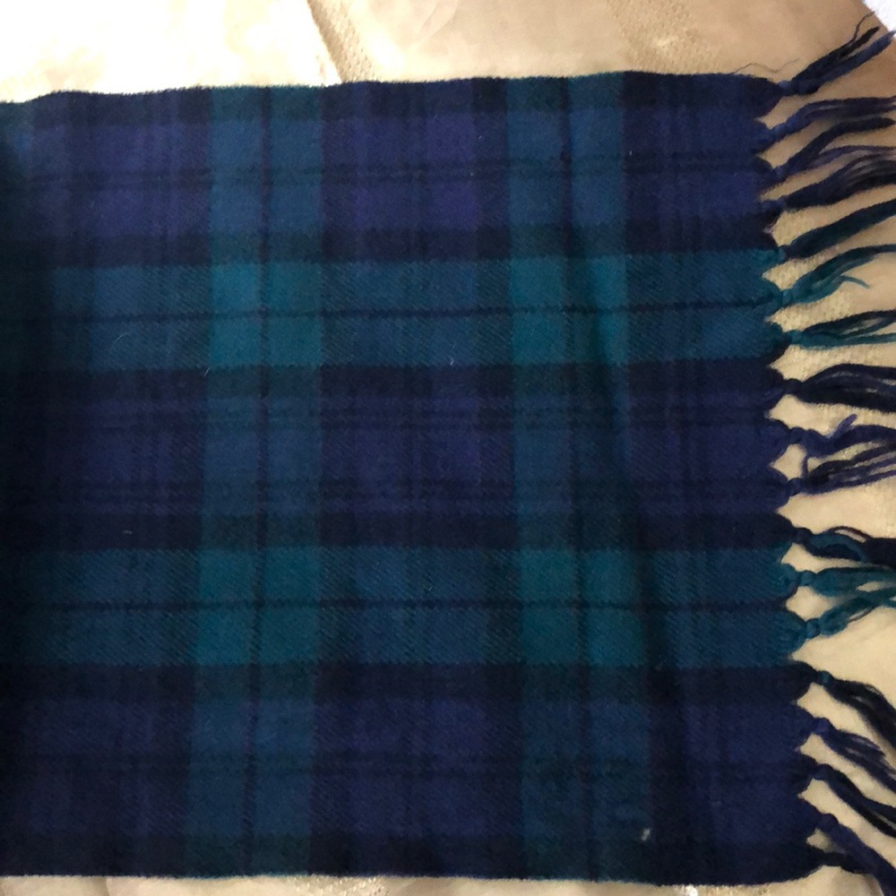 Scarf - Picture 5 of 6